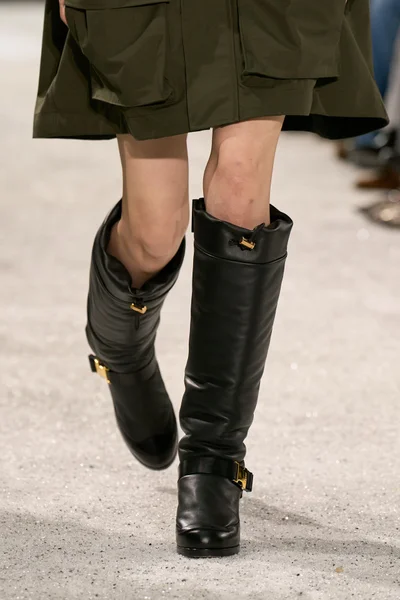 Look 57